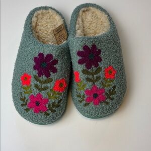 NATURAL LIFE Green Floral Women's Slippers